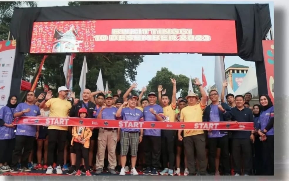 Suasana pembukaan lomba lari Minang Geopark 2023